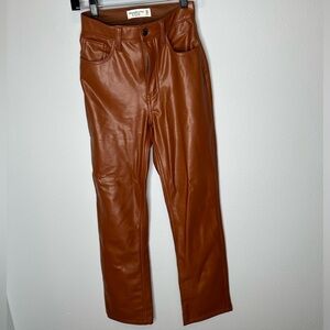 Abercrombie and Fitch 90s straight ultra high rise size 24 short